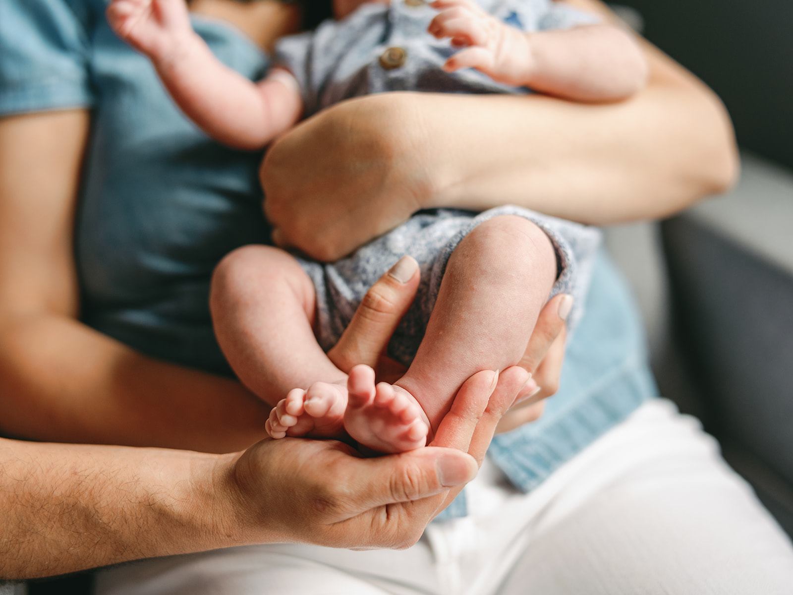 Ezra - Newborn - Family Portrait - Northridge, California - At-Home Session